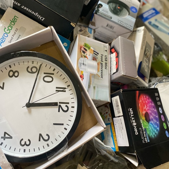 20 Mystery Box Brand New Over Stock Shelf Pull Reseller amazon Walmart - Picture 6 of 11